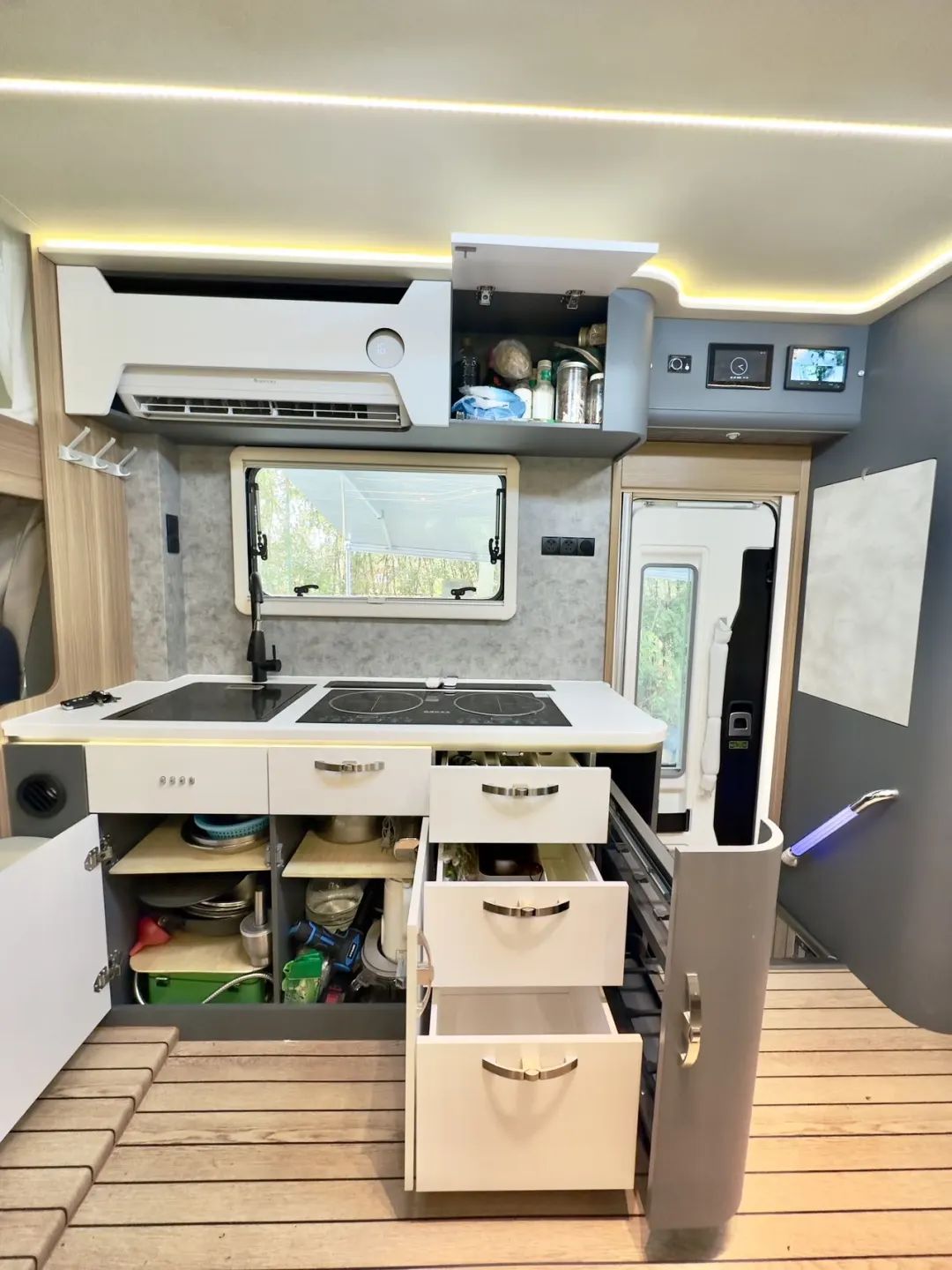 554f4bd98f054b8b9ff773c4e866dd9.jpg 554f4bd98f054b8b9ff773c4e866dd9.jpg