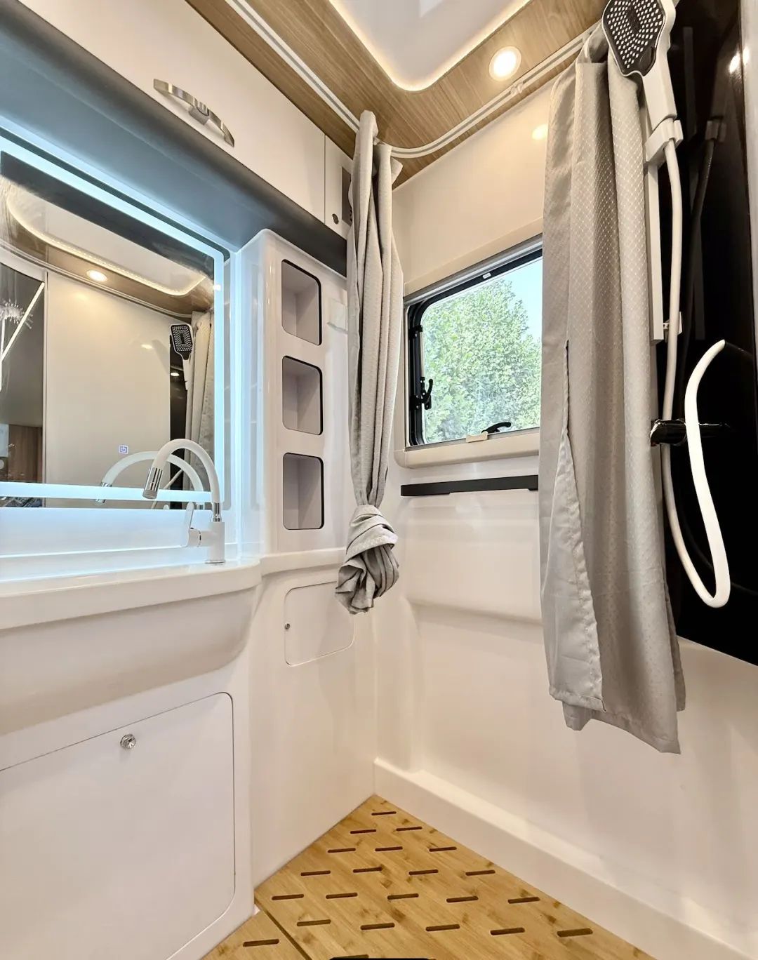 00d4b1c3396e00be7da68854c7f4fd5.jpg 00d4b1c3396e00be7da68854c7f4fd5.jpg